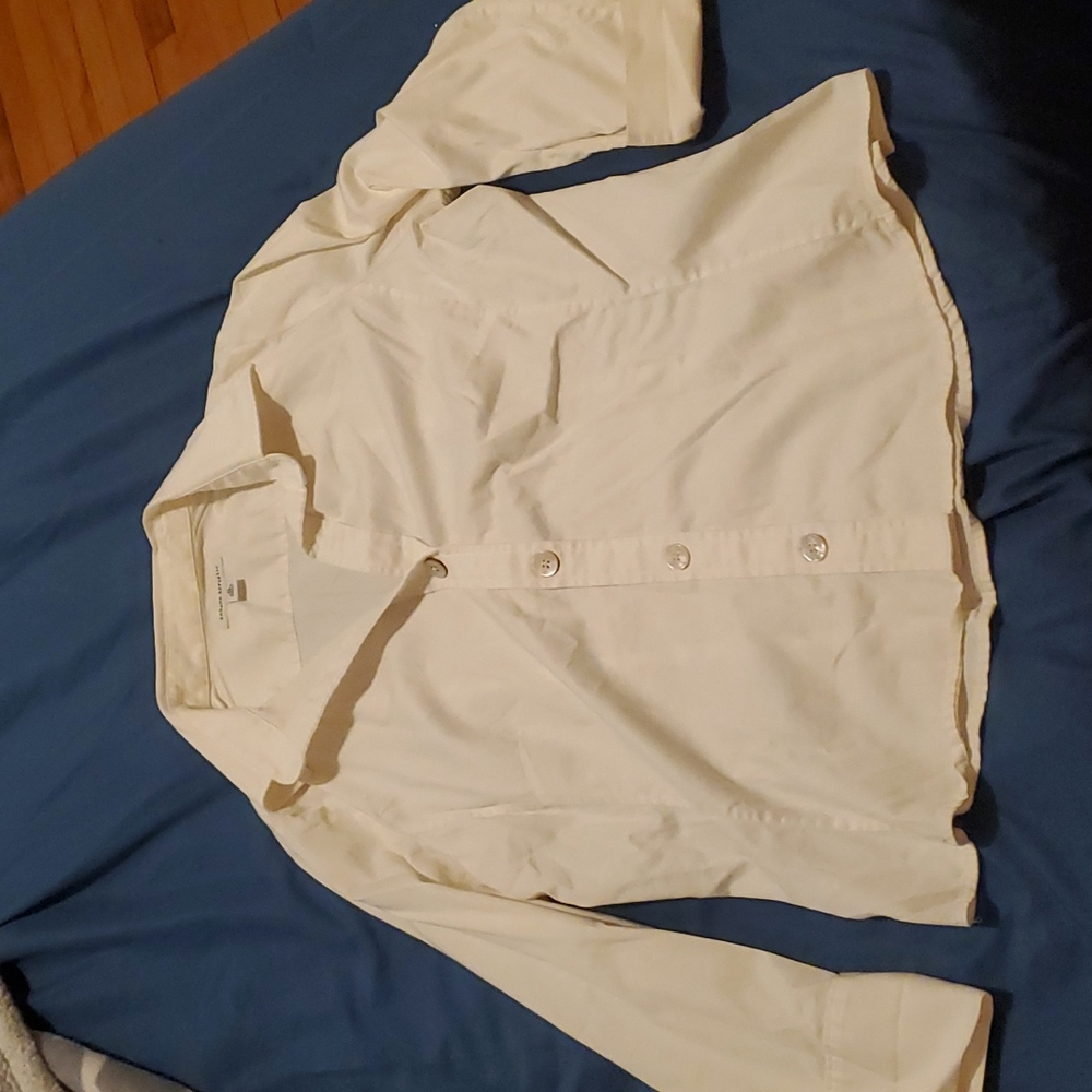 Banana Republic white button front shirt